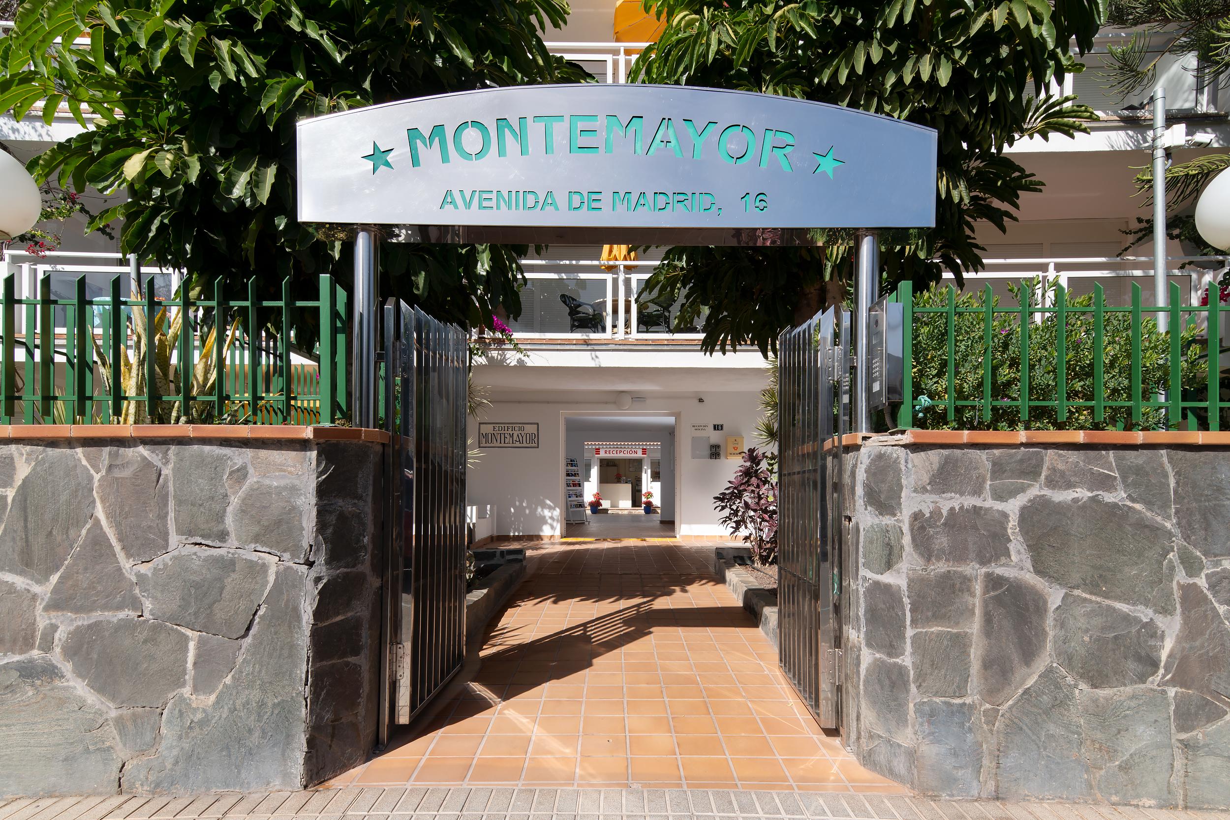 Apartamentos Montemayor بلايا ديل إنغلز المظهر الخارجي الصورة